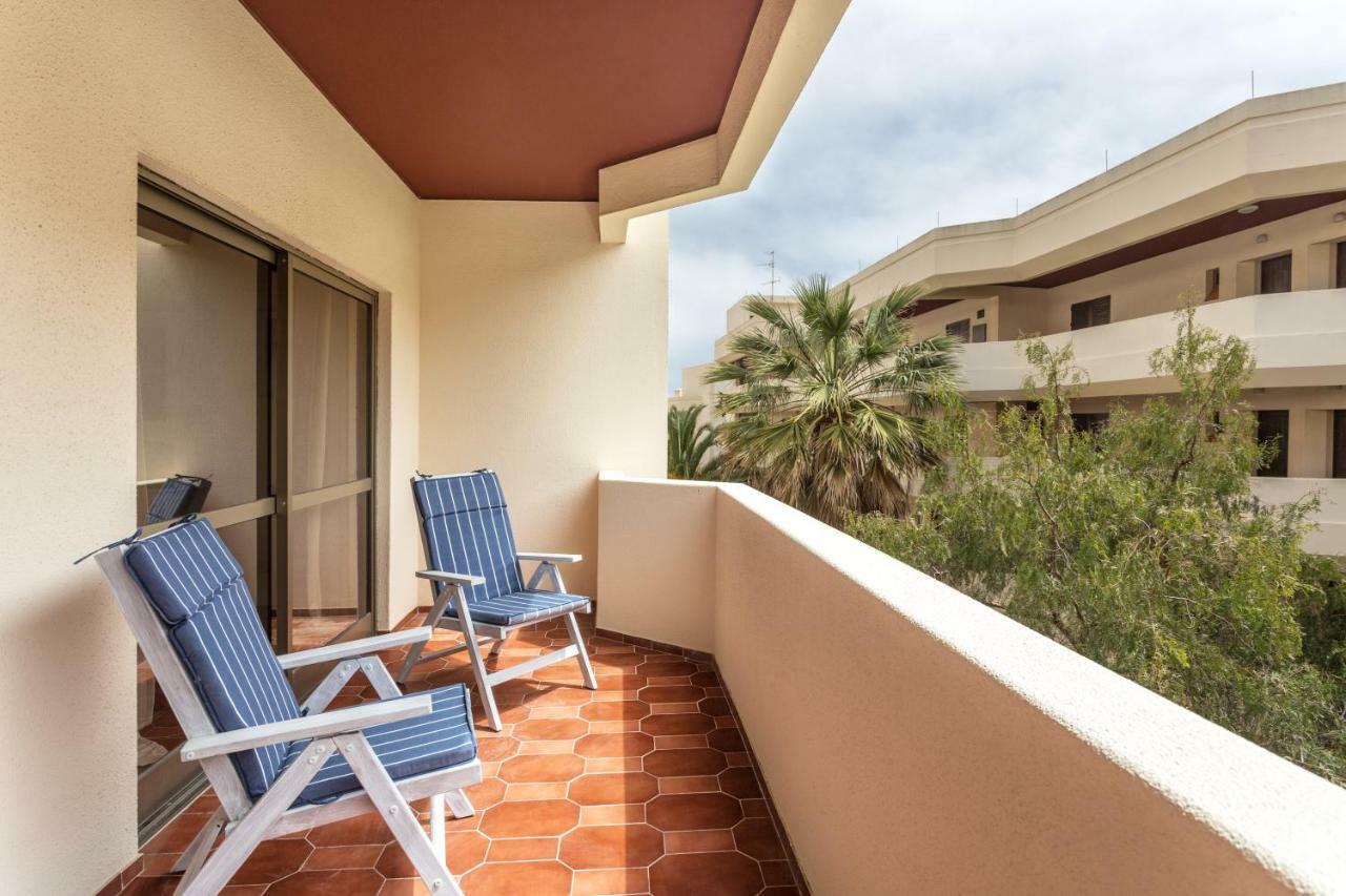 Lagos Apartment Ap Praia Dona Ana Exterior foto